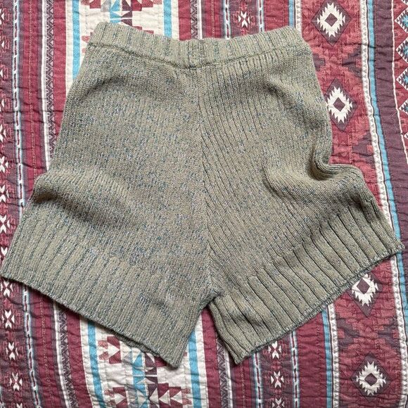 FP Beach Sweater high rise shorts size XS - Picture 4 of 7